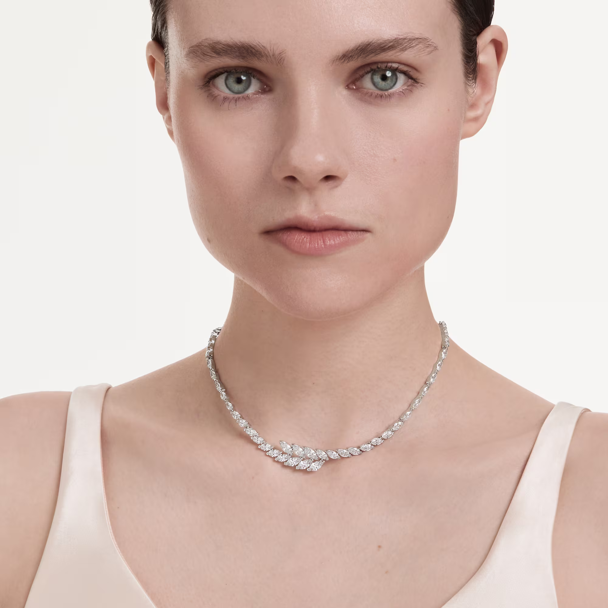 Mesmera necklace